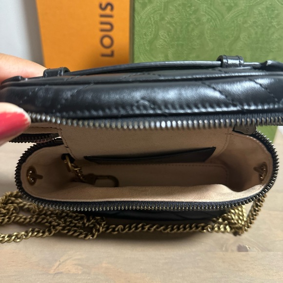 Gucci GG MARMONT MINI TOP HANDLE BAG - Picture 7 of 9